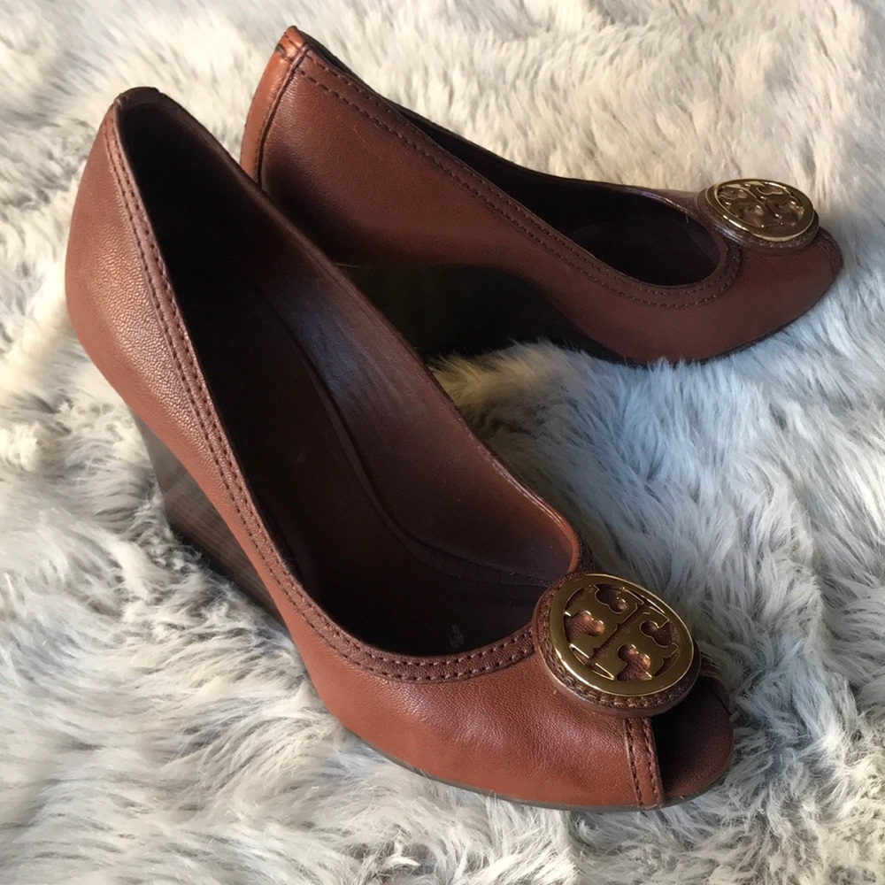 Tory Burch Aurelia open toe wedges
